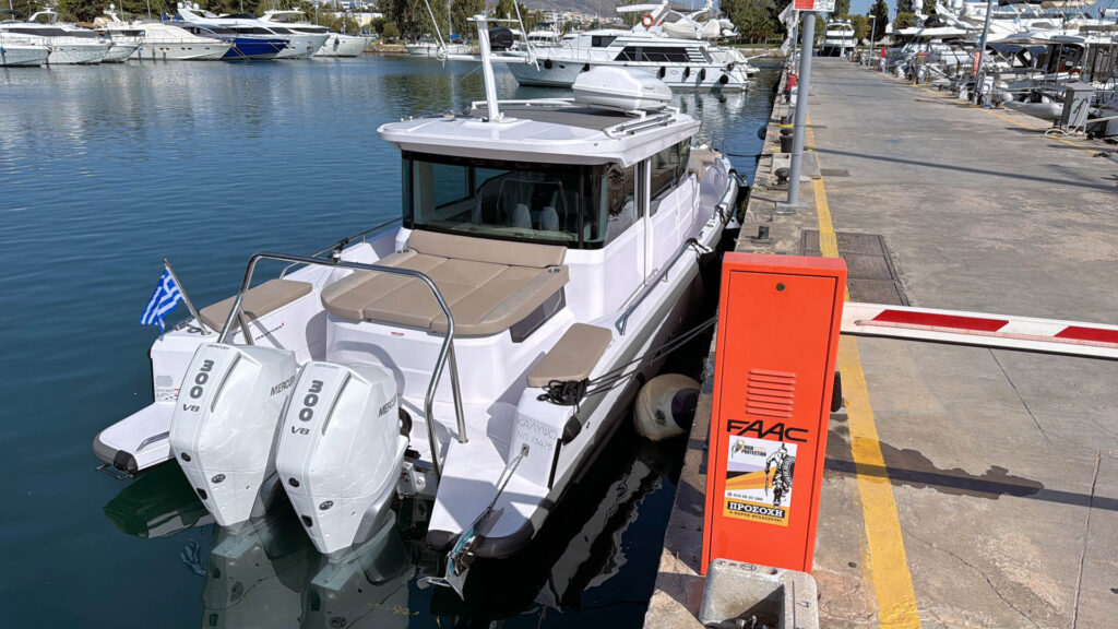 Rear view of the Calypso parked at at Alimos marina